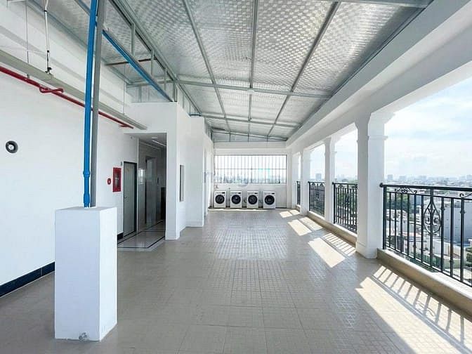Hình ảnh Bán tòa nhà dịch vụ, đường Tân Kỳ Tân Quý, 43p, dòng tiền 210tr/tháng.