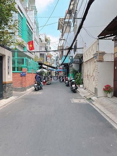 Hình ảnh Bán nhà HXH Lê Thị Riêng, Bến Thành, Quận 1