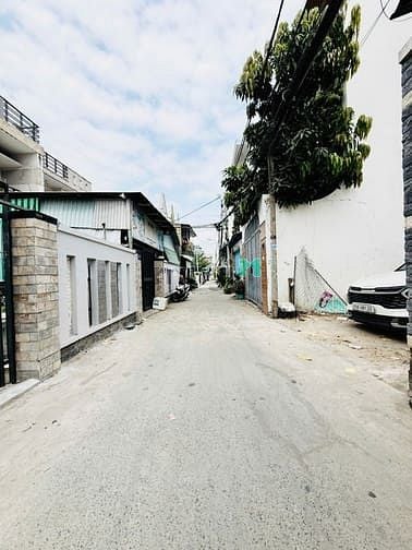 Hình ảnh Lô đất đẹp vuông vức - hẻm ô tô thông lê thị riêng thới an quận 12 -
