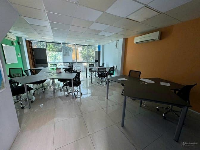 Hình ảnh Cho thuê toà nhà Mặt Tiền Nguyễn Thái Bình Tân Bình