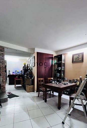 Hình ảnh CHDV 5 Tầng – 10 Phòng – Ngay CHỢ HÒA HƯNG, Q10