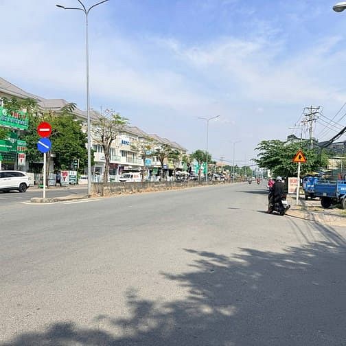 Hình ảnh Bán Lô Đất Thuộc Trục Đường D9 Khu Liên Phường, Dự Án Hưng Phú