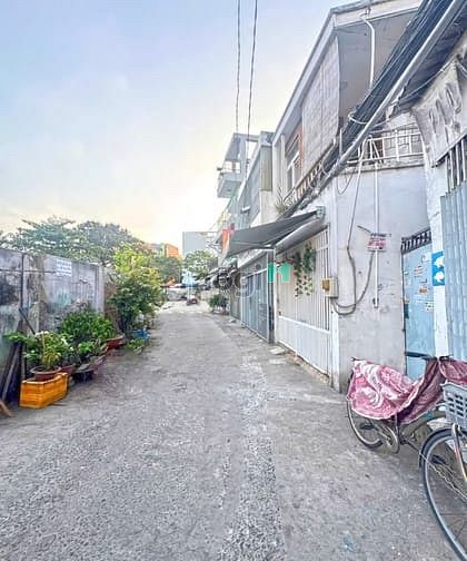 Hình ảnh HÀNG HOT! Nhà 1 lầu 2PN mặt tiền hẻm xe hơi Trần Xuân Soạn, Quận 7