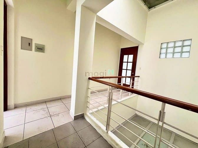 Hình ảnh CHO THUÊ Nhà phố Mỹ Hưng - Nguyễn Văn Linh