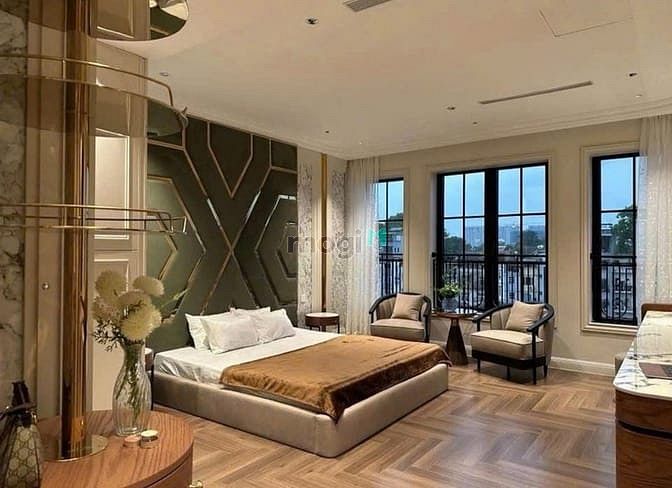 Hình ảnh Nhà đẹp phố Nguyễn Văn Cừ, DT 80 m2, 7 tầng, 2 mặt tiền, view hồ, KD