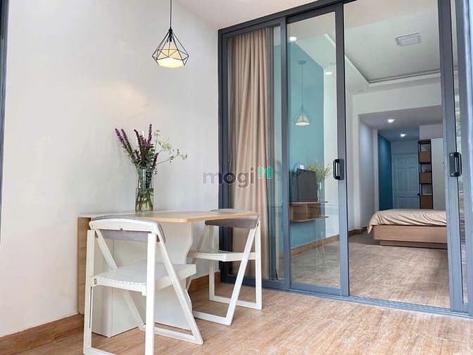 Hình ảnh Cho Thuê Căn Hộ Tách Bếp Balcon Thoáng_CV Lê Văn Tám_Võ Thị Sáu_Q3🌸