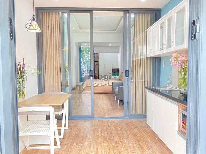 Hình ảnh Cho Thuê Căn Hộ Tách Bếp Balcon Thoáng_CV Lê Văn Tám_Võ Thị Sáu_Q3🌸