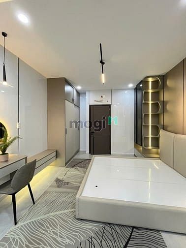 Hình ảnh Nhà 5 tầng xây mới có nội thất,thang máy Quận 11