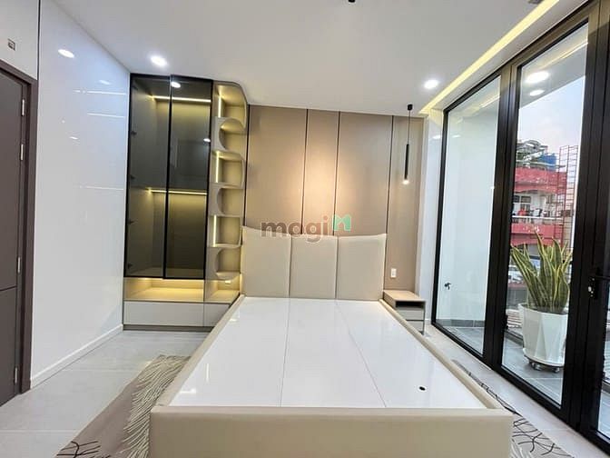 Hình ảnh Nhà 5 tầng xây mới có nội thất,thang máy Quận 11
