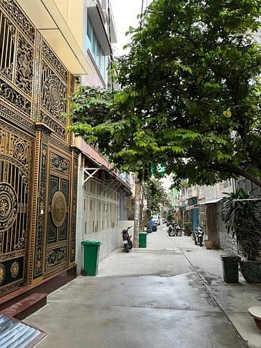 Hình ảnh Nhà 5 tầng xây mới có nội thất,thang máy Quận 11