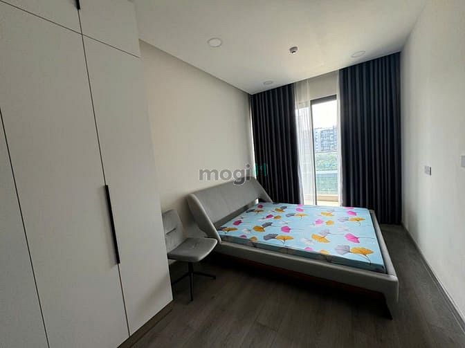 Hình ảnh Cho thuê căn 2PN 2WC 86m2 full nội thất Diamond Centery view hồ bơi
