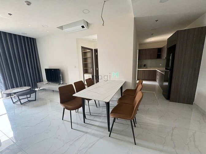 Hình ảnh Cho thuê căn 2PN 2WC 86m2 full nội thất Diamond Centery view hồ bơi