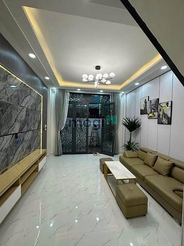 Hình ảnh Giảm mạnh nhà Tôn Thất Thuyết Q.4 4,3mx9,5m 4PN 5WC