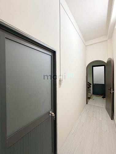Hình ảnh Giáp QUẬN 10 - 65m2 - HẺM XE HƠI - Dòng tiền 20 Tr/Th