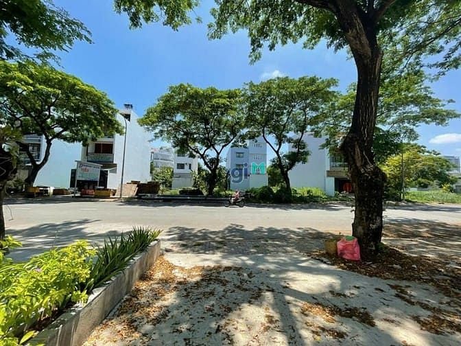 Hình ảnh Cho thuê 700m2 đất khu quận 2, Thảo Điền, TP Thủ Đức
