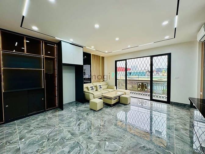 Hình ảnh Siêu phẩm mặt phố Hoàng Mai | 45m2 x 6 tầng | MT 4m | Giá 17.9 tỷ