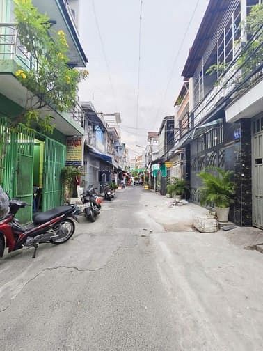 Hình ảnh Chỉ 3,5 Tỷ cho nhà mặt tiền Đô đốc lộc ,tân phú