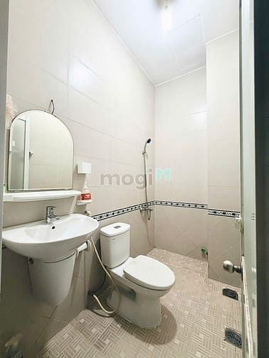 Hình ảnh Trọ 1PN 40m2 - Ban Công - WC Riêng - Quận 2 - Gía 4TR