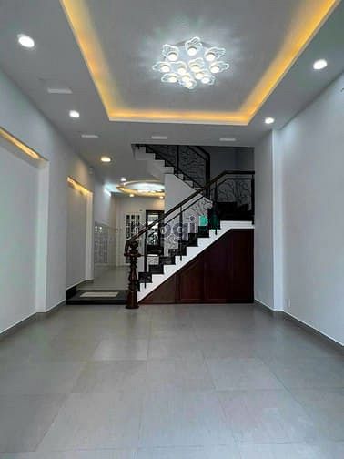 Hình ảnh Nhà hẻm xe ba gác Bình Tây Q.6 4,2m x 12,5m 3PN 4WC