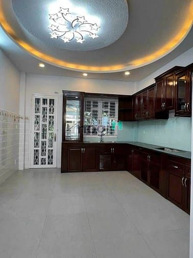 Hình ảnh Nhà hẻm xe ba gác Bình Tây Q.6 4,2m x 12,5m 3PN 4WC