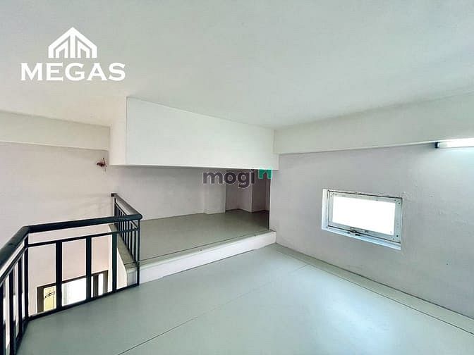 Hình ảnh Cho Thuê Duplex Cửa Sổ Trời Ngay Etown Cộng Hoà - Hoàng Hoa Thám
