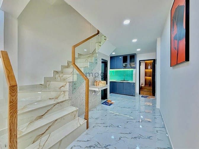 Hình ảnh MẶT TIỀN Phan Xích Long - 40m2- 4 Tầng - Chỉ hơn 9 tỷ