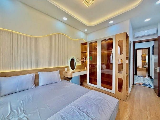 Hình ảnh MẶT TIỀN Phan Xích Long - 40m2- 4 Tầng - Chỉ hơn 9 tỷ