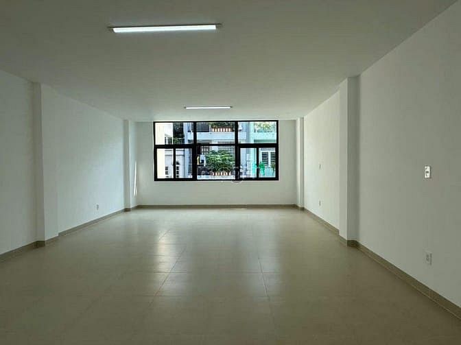 Hình ảnh Cho thuê 6x30m 2 lầu mới xây Cộng Hòa, Phường 4, Quận Tân Bình