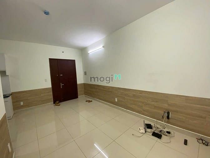 Hình ảnh Căn 2p ngủ, không nội thất- C/c Topaz Garden giá 9tr/th