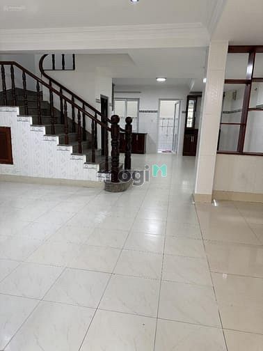Hình ảnh Cho thuê biệt thự mặt tiền Đường số 33 P.An Khánh Quận 2