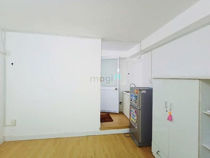 Hình ảnh Studio full nội thất Lạc Long Quân, Q11 dt 18m2 giá 3tr7/th