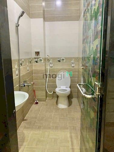 Hình ảnh Nhà 4 Tầng 4PN Đường Lê Văn Quới, Bình Tân, 2 Mặt Hẻm