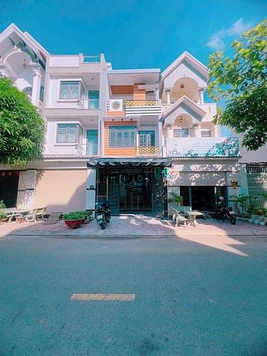 Hình ảnh Bán nhà phố Hồng Thinh 6 Dĩ An