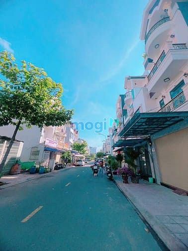 Hình ảnh Bán nhà phố Hồng Thinh 6 Dĩ An