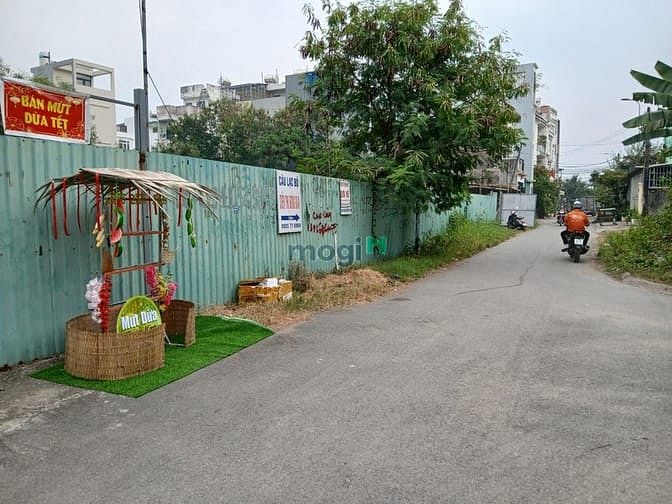 Hình ảnh Cho thuê 1.600m2 đất tc ngay vòng xoay Phú Hữu