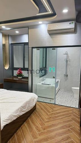Hình ảnh Nhà đẹp Tân Bình có tháng máy Xe hơi đậu ngày đêm