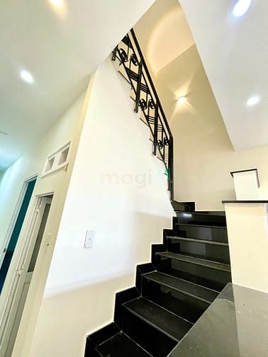 Hình ảnh Bán nhà 66m²-6,89 tỷ, 2 lầu phù hợp ở/xây mới sát vách quận 1