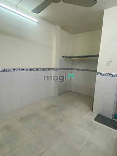 Hình ảnh Phòng cho thuê nằm tại trung tâm quận 3