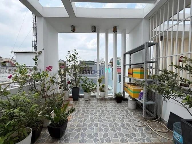 Hình ảnh Gấp bán, giảm còn 9,5 tỷ tl. Nhà đẹp 5T - ô tô ngủ trong nhà