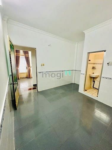 Hình ảnh Bán nhà mặt tiền Lê Công Phép, 4,5 tỷ