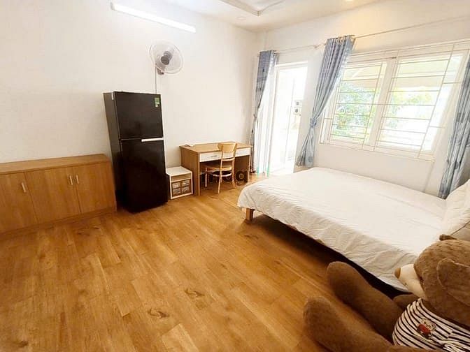 Hình ảnh Balcony 1PN Máy Giặt Riêng Full Nội Thất Ngay Ung Văn Khiêm