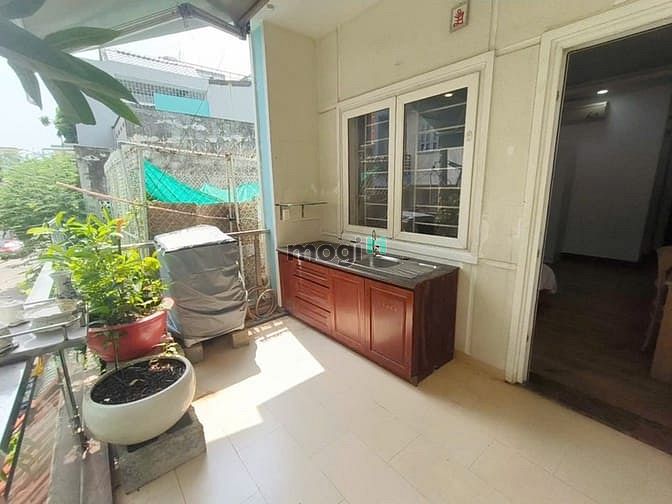 Hình ảnh Balcony 1PN Máy Giặt Riêng Full Nội Thất Ngay Ung Văn Khiêm