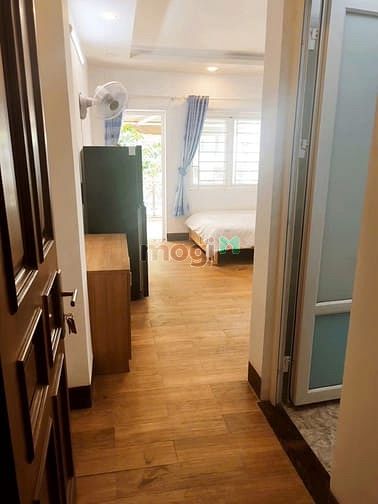 Hình ảnh Balcony 1PN Máy Giặt Riêng Full Nội Thất Ngay Ung Văn Khiêm