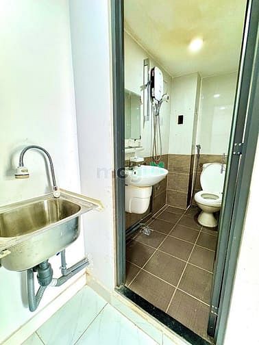 Hình ảnh Balcony Studio Full Nội Thất Ngay Khu Phố Ẩm Thực Phan Xích Long
