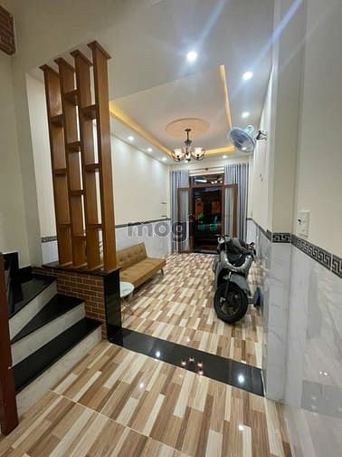 Hình ảnh Cho thuê nhà hẻm xe hơi đường Âu Cơ, P9, Tân Bình