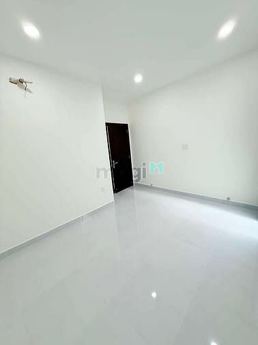 Hình ảnh Nhà Nhất Chi Mai- Tân Bình - 40m2 chỉ 4T3