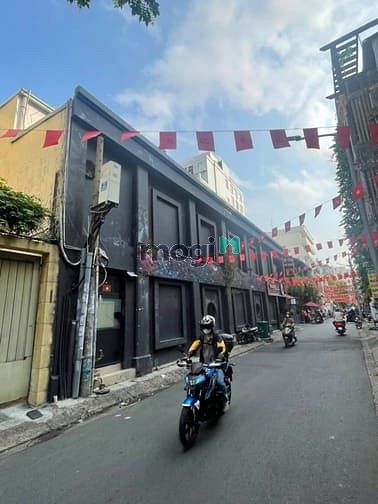 Hình ảnh (300tr/m2)Góc 2 MT Huỳnh Khương Ninh x Phan Tôn, P. Đa Kao, Q1