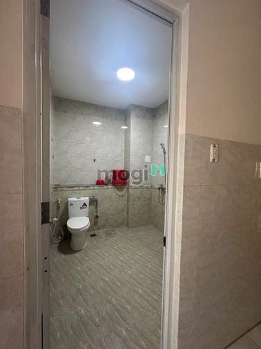Hình ảnh Cho thuê nhà đường số 3 Đối diện chợ Phú Lâm Quận 6