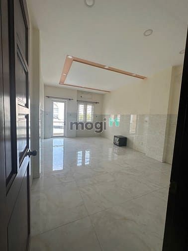 Hình ảnh Cho thuê nhà đường số 3 Đối diện chợ Phú Lâm Quận 6