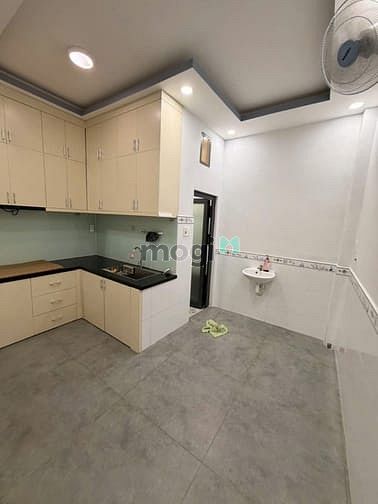 Hình ảnh Cho thuê nhà hẻm xe hơi Phạm Văn Chí, P8, Q6